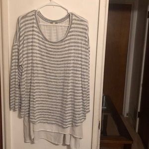 Women preowned Gray & White Blouse Size 2X